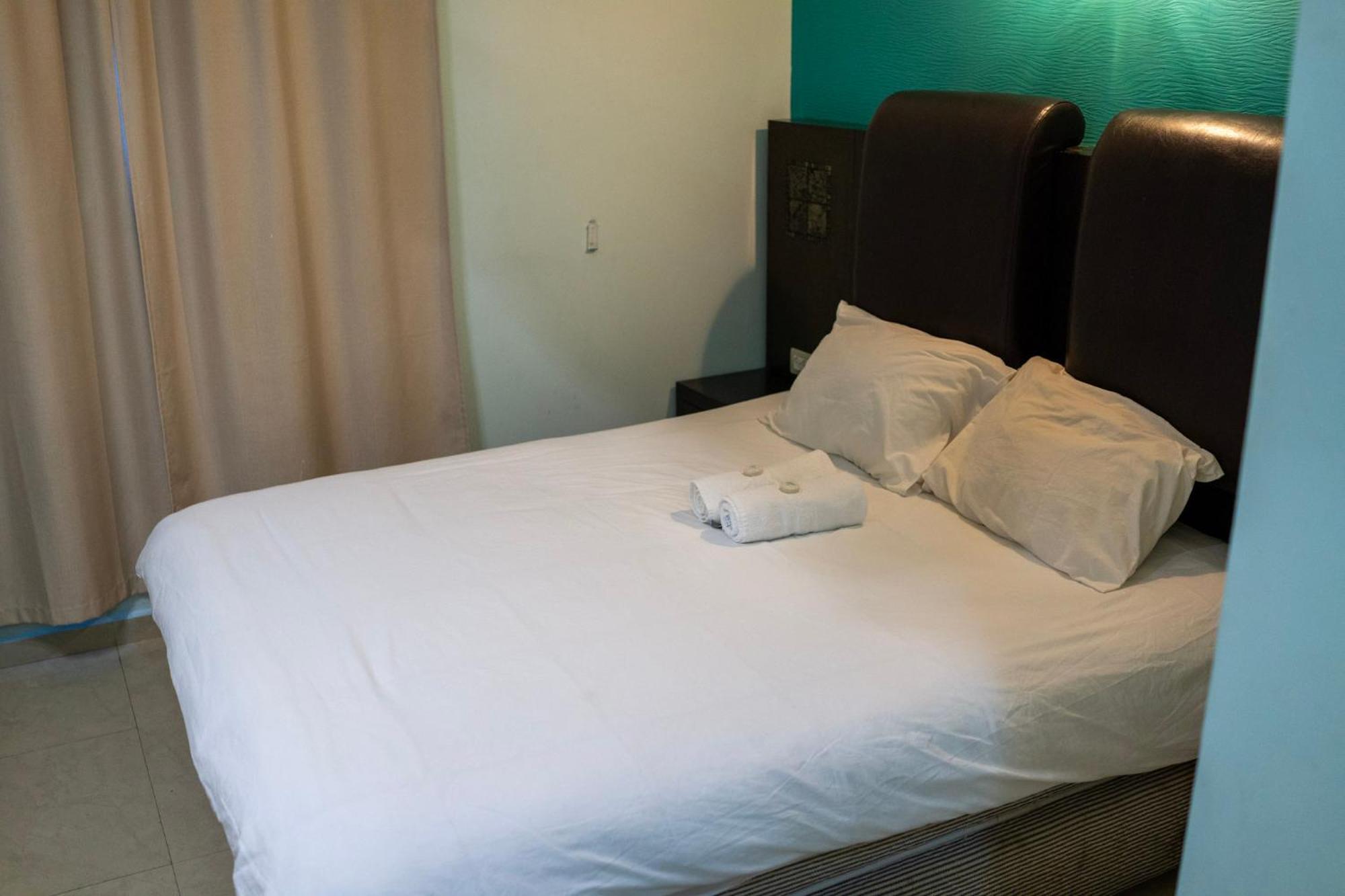Marina Beach Hotel Tel Aviv Buitenkant foto