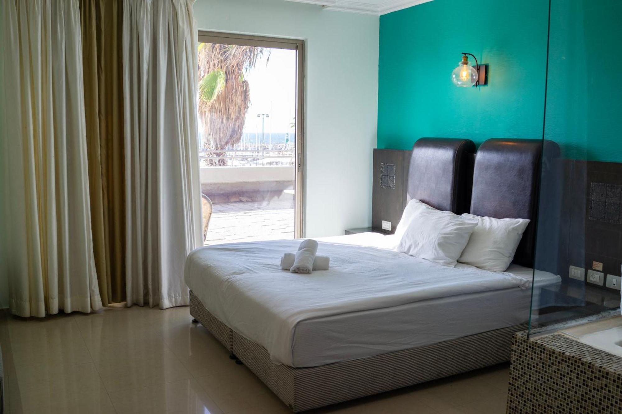 Marina Beach Hotel Tel Aviv Buitenkant foto