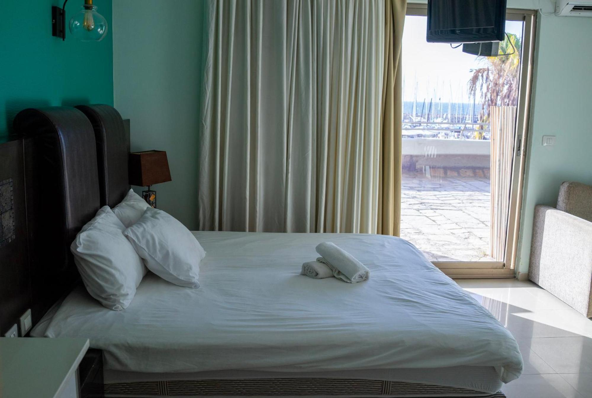 Marina Beach Hotel Tel Aviv Buitenkant foto